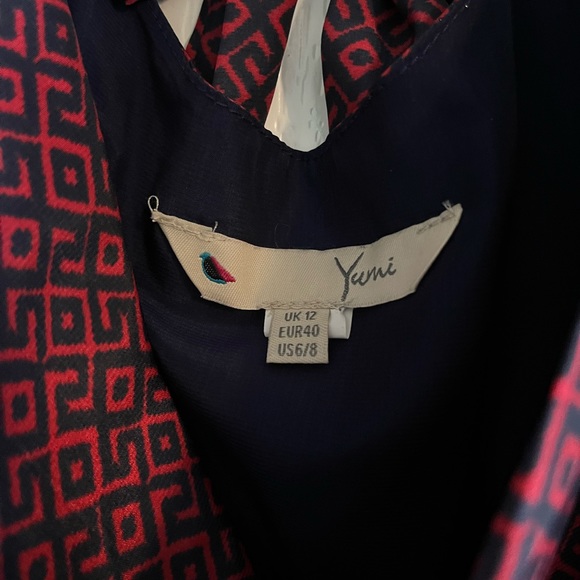 Patterned mid length burgundy and blue dress perfect for work or smart business. - Picture 2 of 4